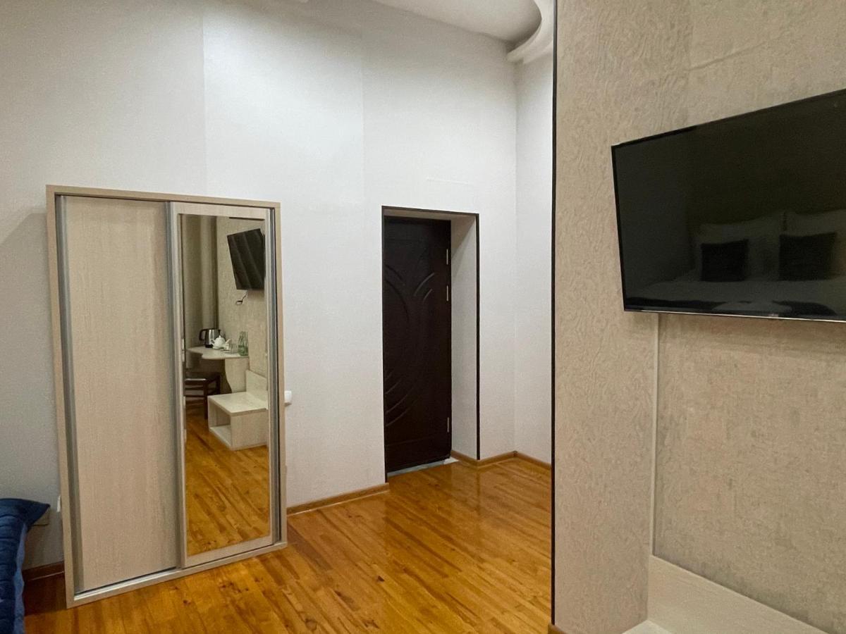 Ipak Hotel Tashkent Ngoại thất bức ảnh