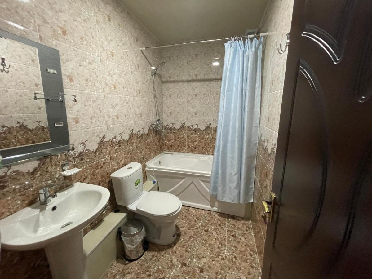 Ipak Hotel Tashkent Ngoại thất bức ảnh