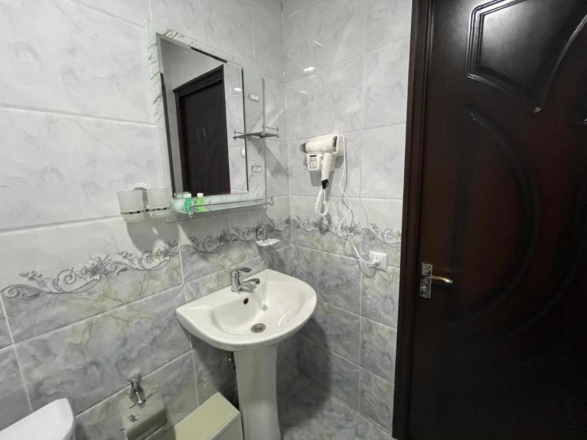Ipak Hotel Tashkent Ngoại thất bức ảnh