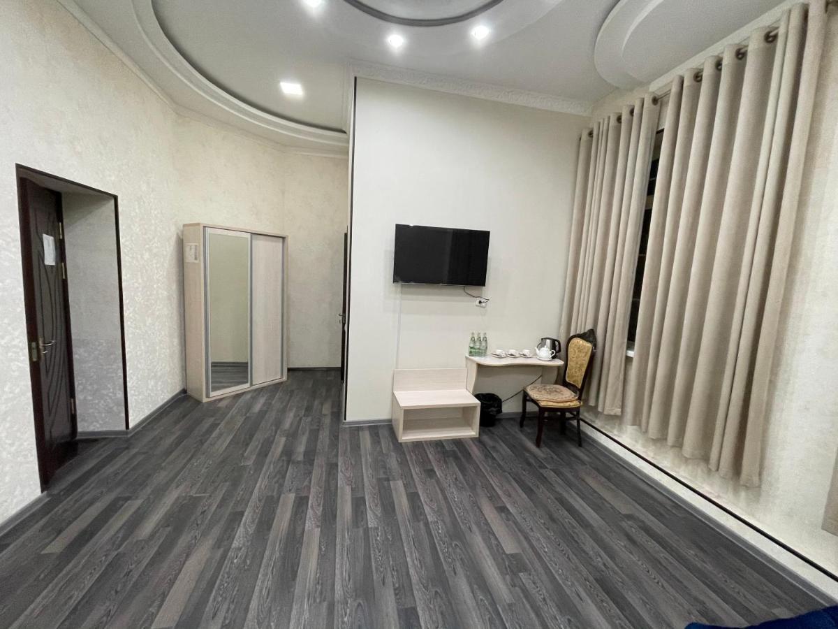 Ipak Hotel Tashkent Ngoại thất bức ảnh