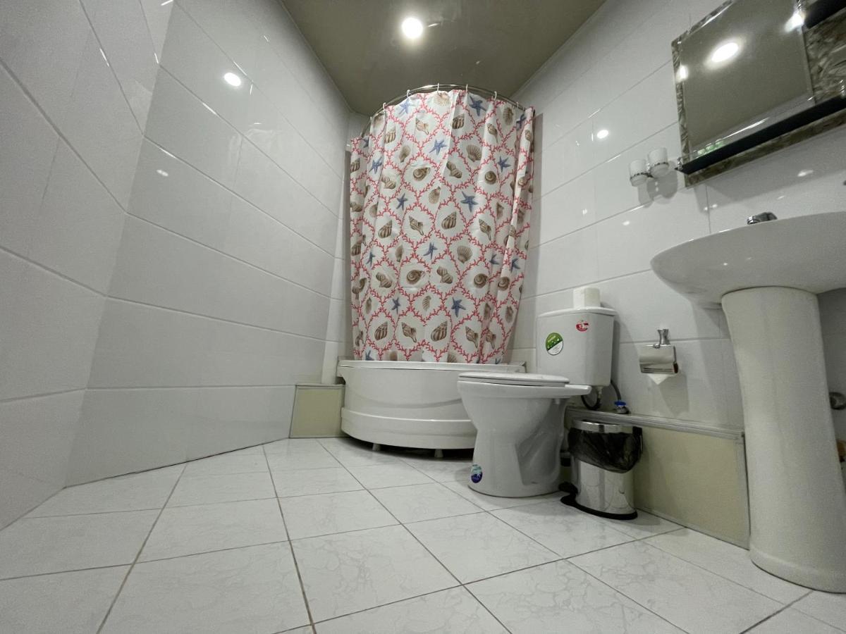 Ipak Hotel Tashkent Ngoại thất bức ảnh